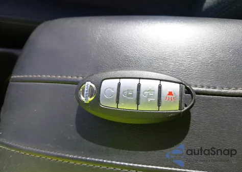 2017 Nissan Rogue Sv z USA, uszkodzony, nr VIN 5N1AT2MT2HC805905